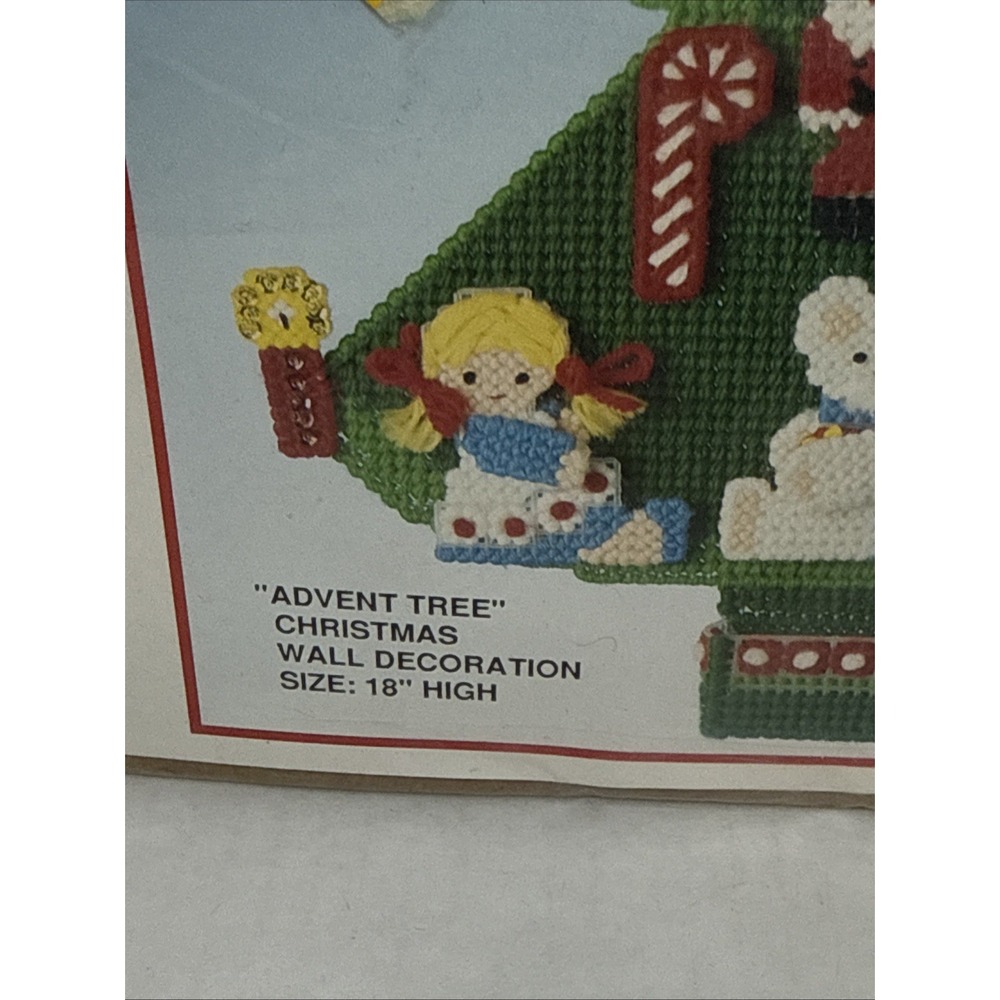 Bucilla Vintage Advent Tree Christmas Wall Decoration Pre Cut Plastic Canvas Kit - Picture 4 of 9